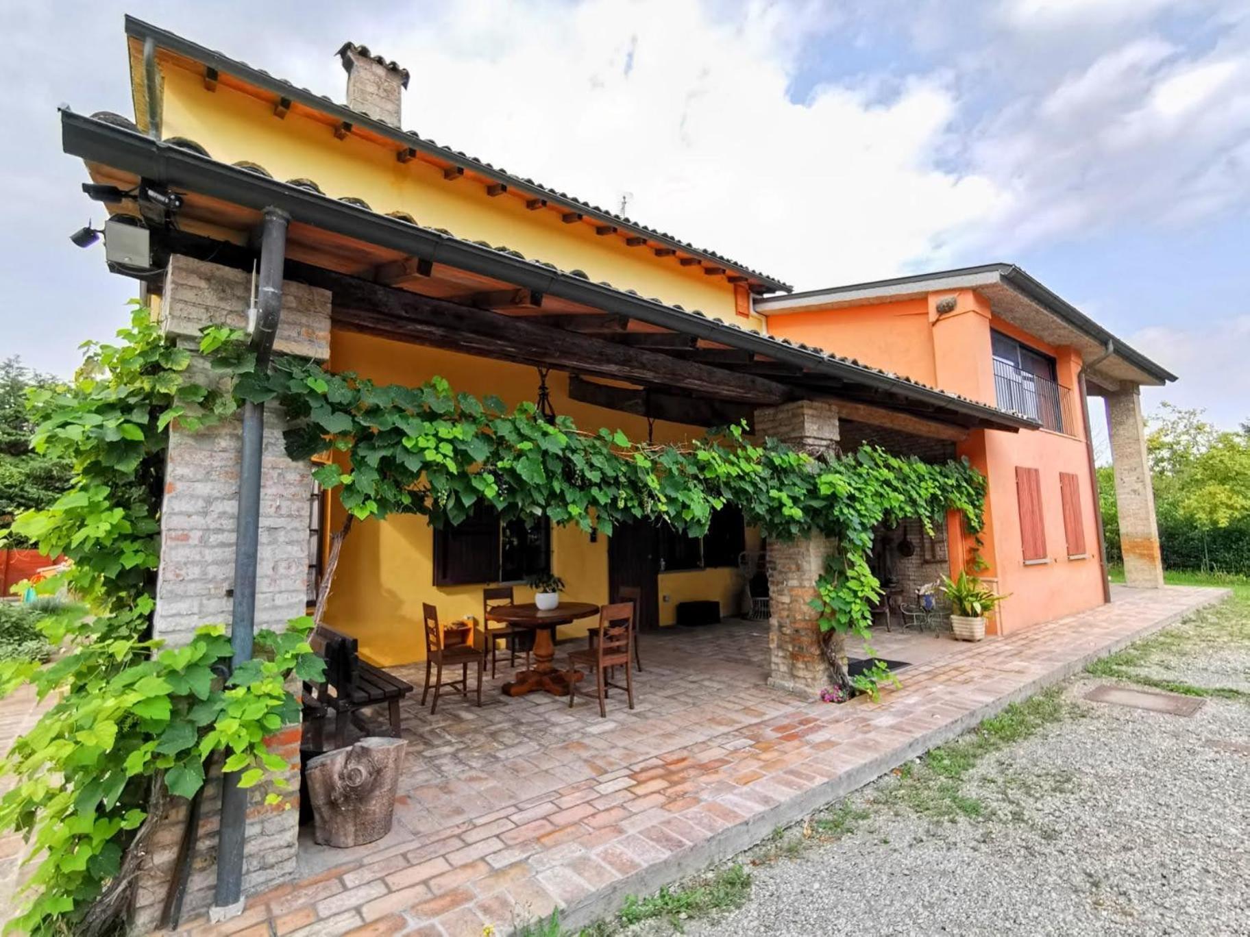 R&B Albero Cavo Parma Acomodação com café da manhã Exterior foto